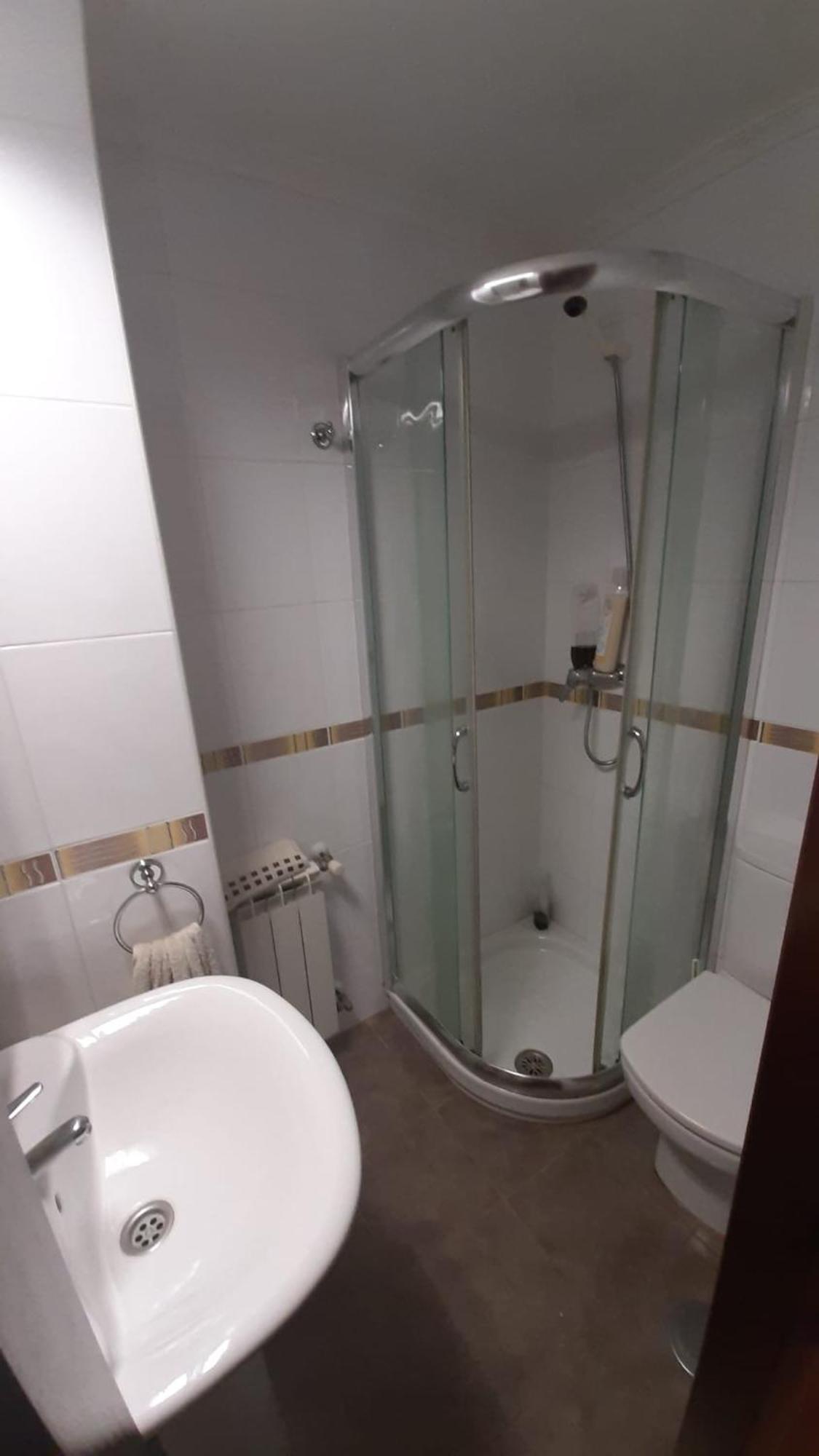 Sar Inn - Garaje Incluido Avilés Kültér fotó