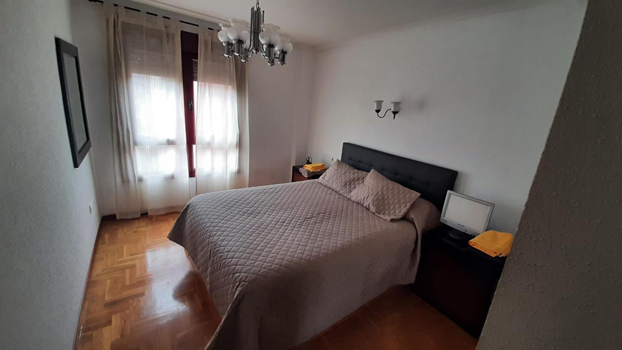 Sar Inn - Garaje Incluido Avilés Kültér fotó